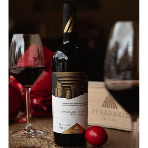 Λυραράκης Ερυθρός | ΠΓΕ Κρήτη Ερυθρός Ξηρός Syrah Κοτσιφάλι (2018) 750ml | Οινοποιείο Λυραράκης