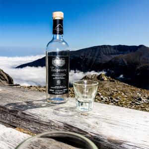 Κατσάρος Τσίπουρο Χωρίς Γλυκάνισο 700ml | Κατσάρος Αποστάγματα