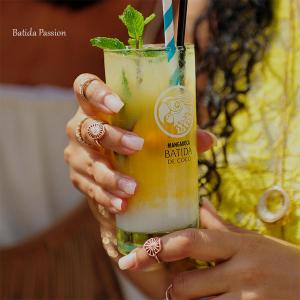 Mangaroca Batida De Coco Liqueur 700ml | Brazilian Liqueur | Mangaroca Batida